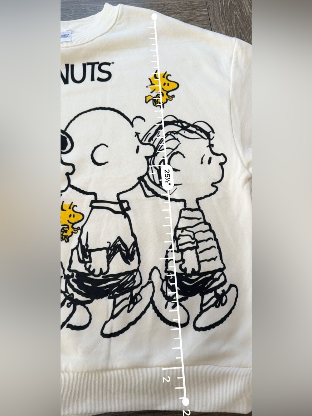 Peanuts Snoopy Charlie Brown Woodstock Women’s Sweatshirt Size M NWT Cream - Picture 6 of 7